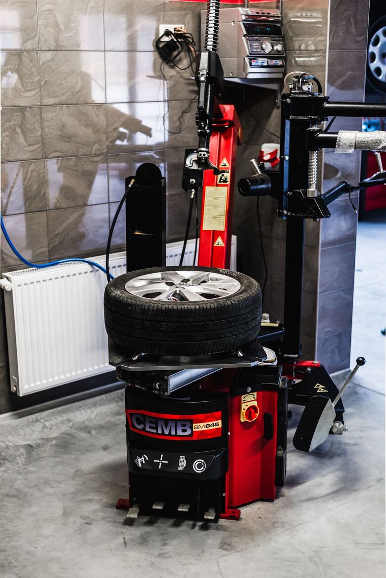 SZNAJDER SERWIS wymiana opon