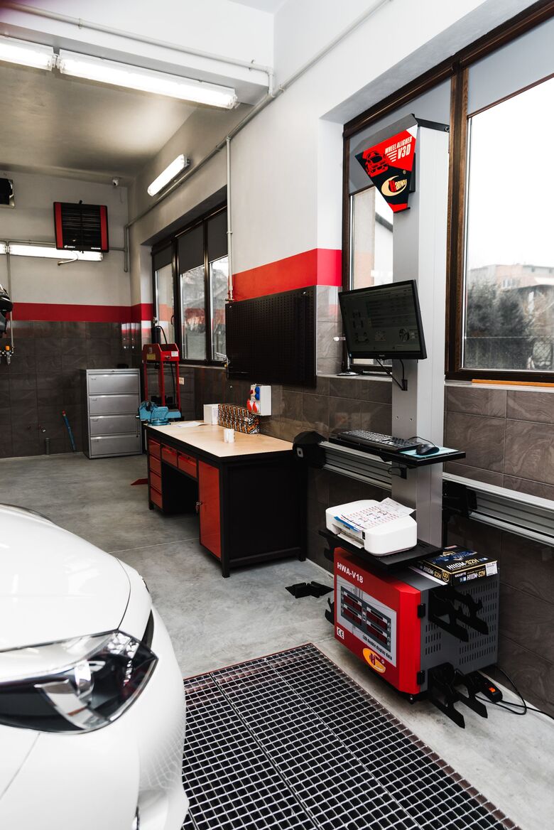 SZNAJDER SERWIS wymiana opon